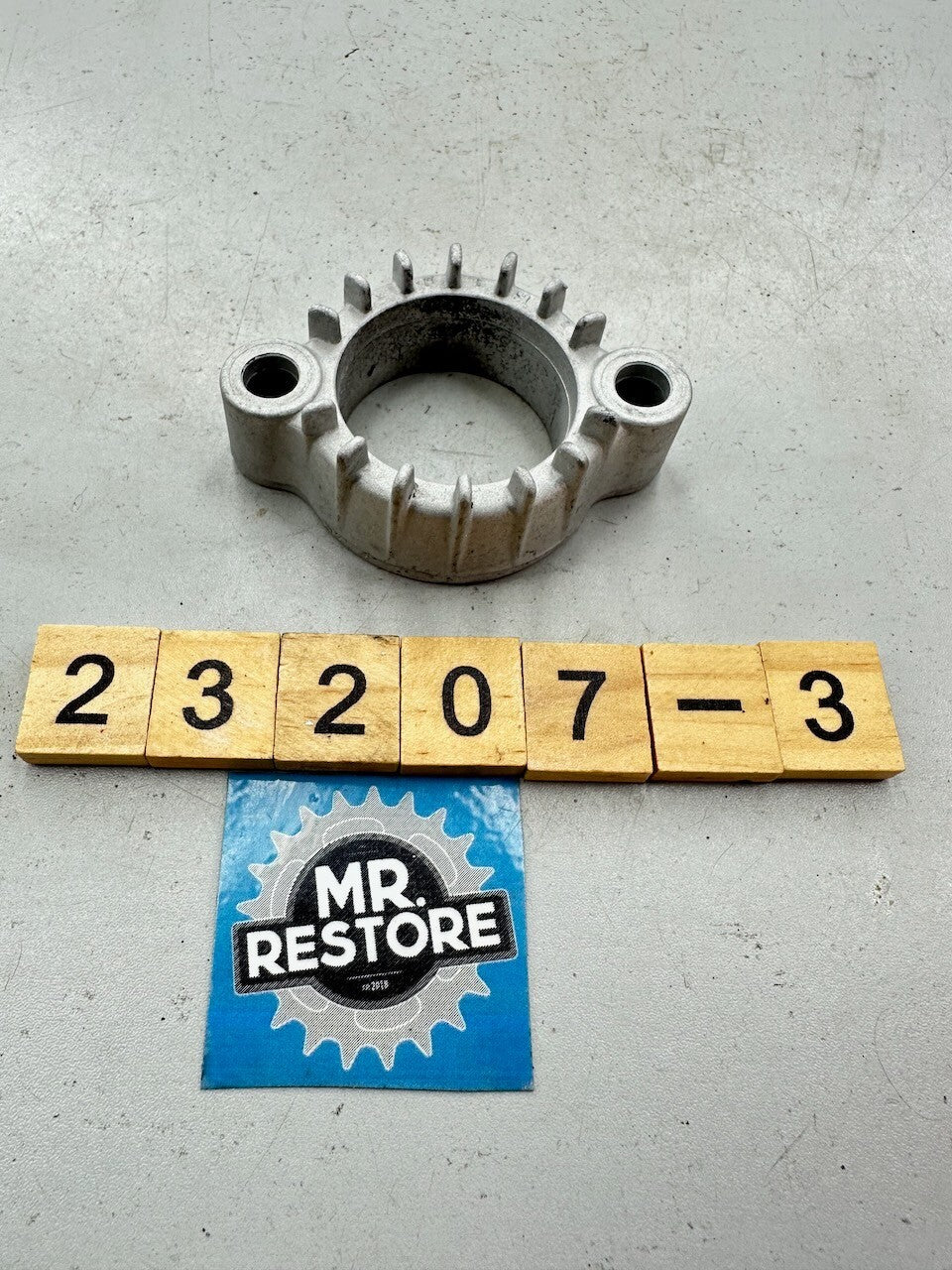 Suzuki GSXR750 GSX550 GSX500 OEM Exhaust Ring Nut Flange Joint Clamp 14182-31302