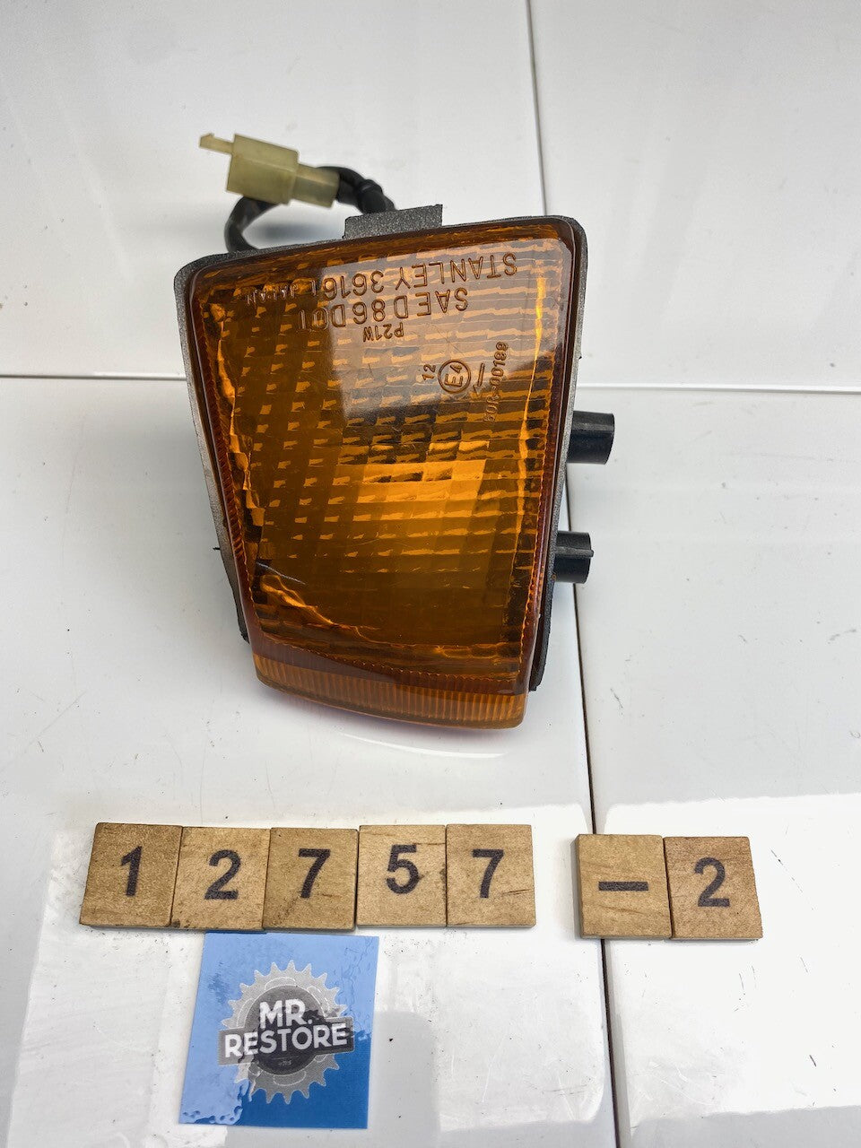 Kawasaki ZX10R ZX1000 L/H Rear Indicator with OEM Lens