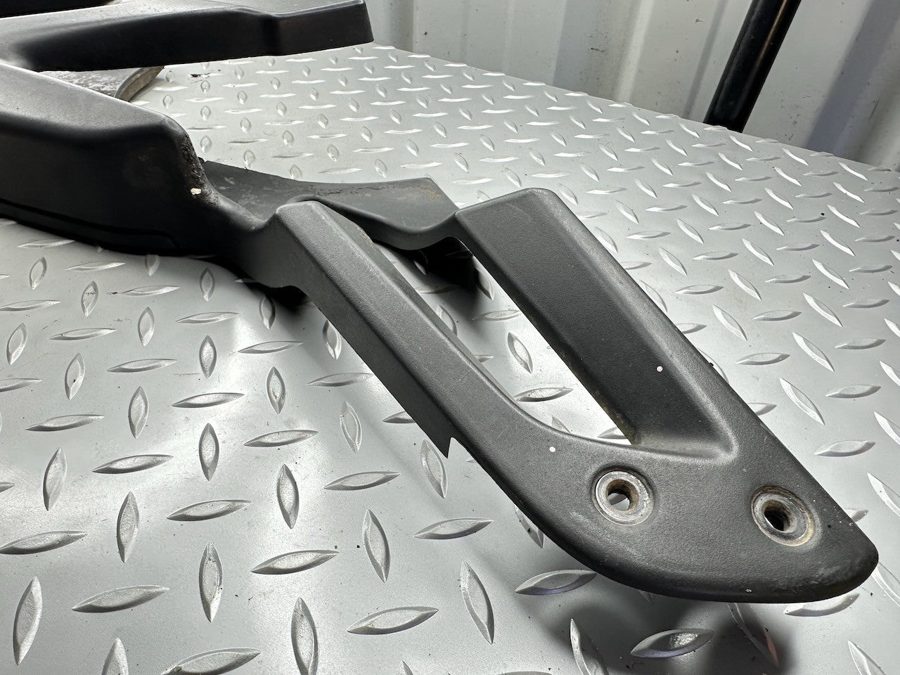 BMW F650GS '99-07' G650GS '08-15' Chain Case Guard Wheel Cover Bracket