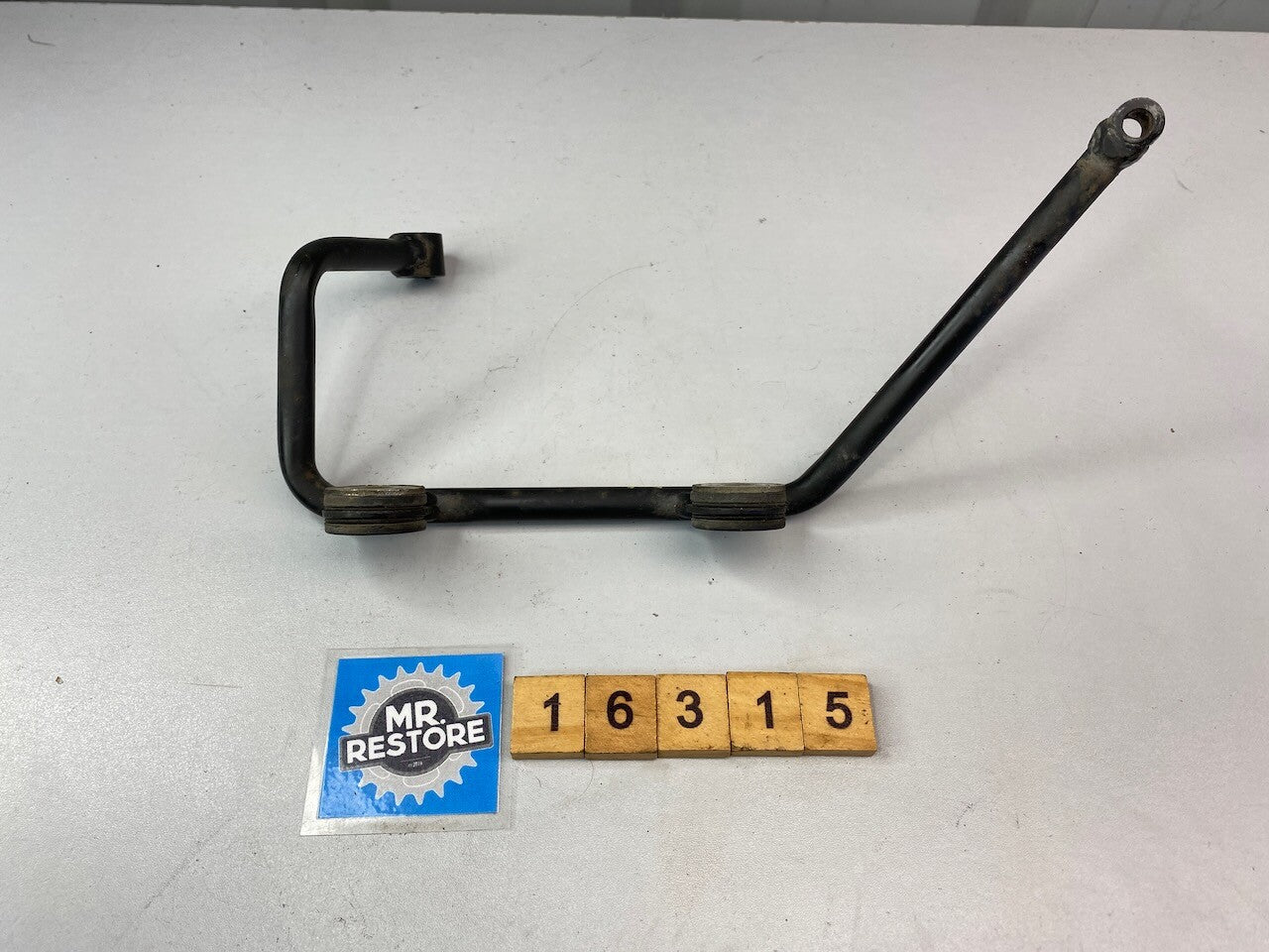 BMW R1100R R850R R/H Oil Cooler Bracket 17 21 1 341 728