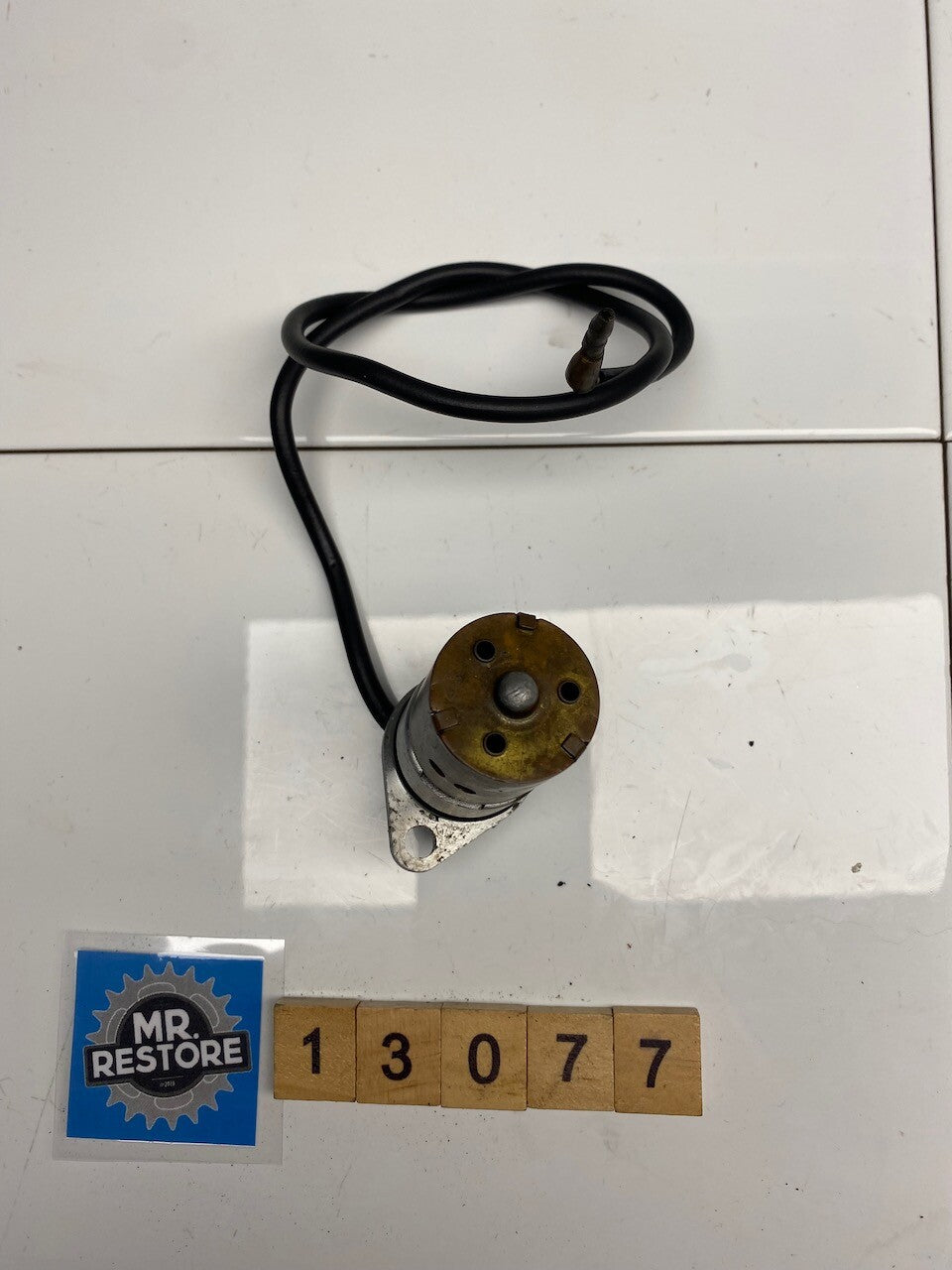 Yamaha XV1100 XV1000 XV920 XV750 Virago Oil Sender Sensor 3JK-85720 (tested)