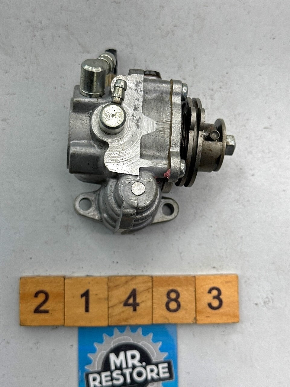 Yamaha TZR250 1KT 2MA TDR250 TDR240 R1-Z Oil Pump 1KT-13101-02 3XC-13101-00