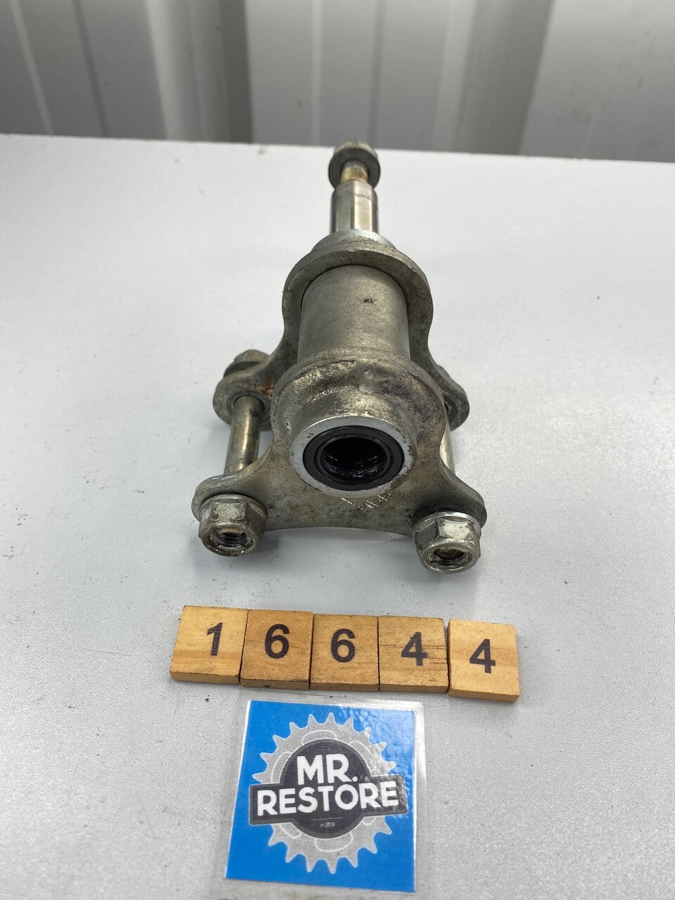 Honda VTR1000 Firestorm Superhawk 1997-06 Arm Sub Assy.  52465-MBB-000