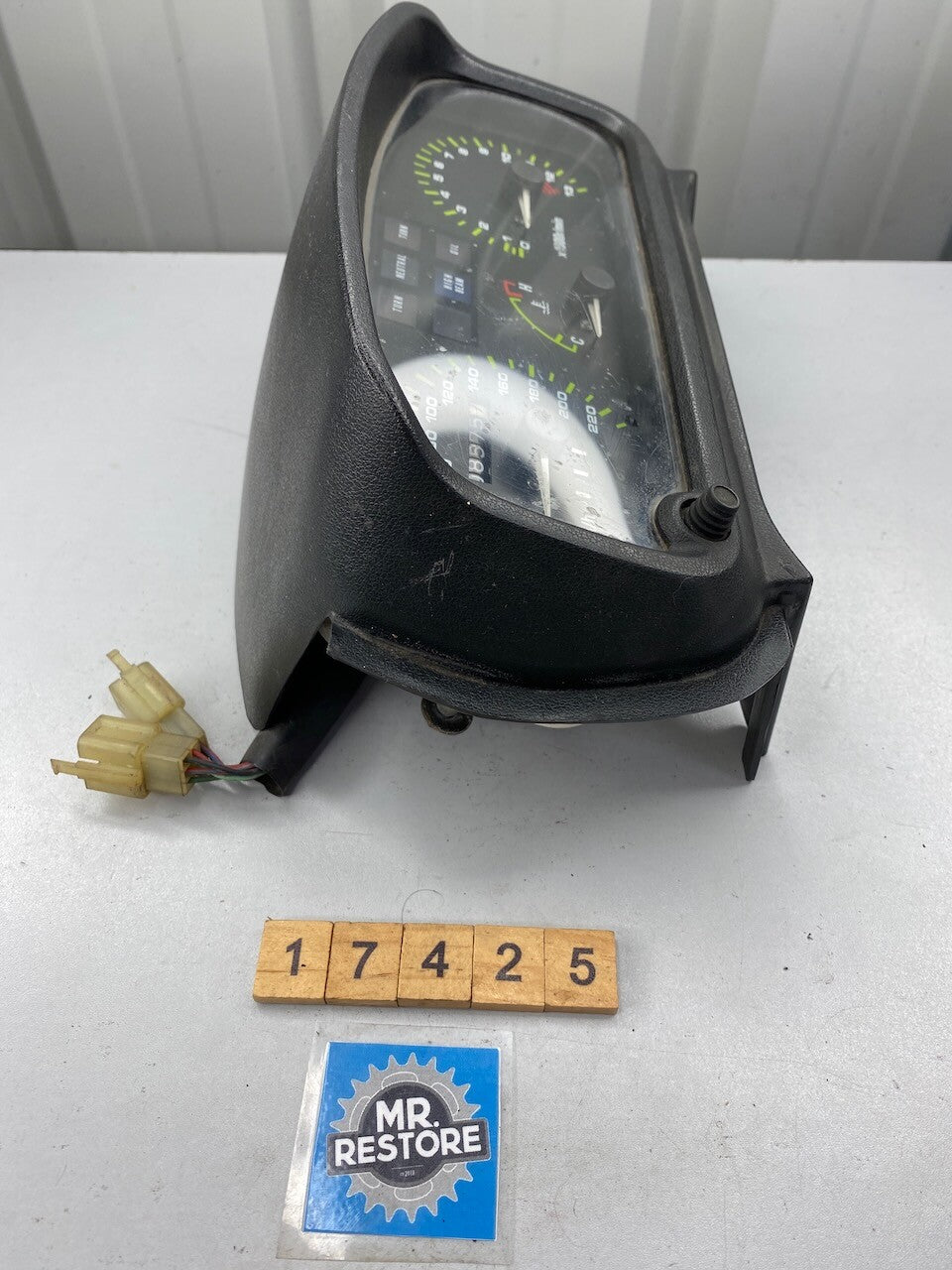 Kawasaki GPZ500S Dashboard Instruments Meters KMH Tested (showing only 8500ks)