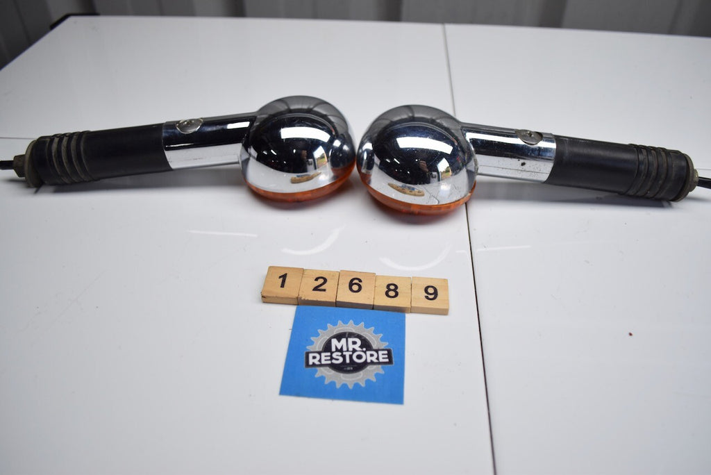 Suzuki Intruder VS800 Pair of Front Indicators with Original Lenses