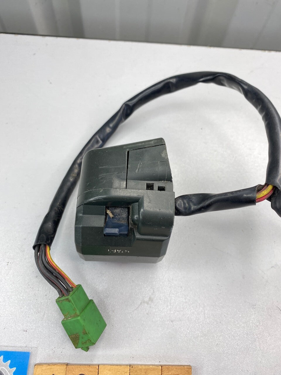 Kawasaki ZZR1100 1991 R/H Handlebar Switch 