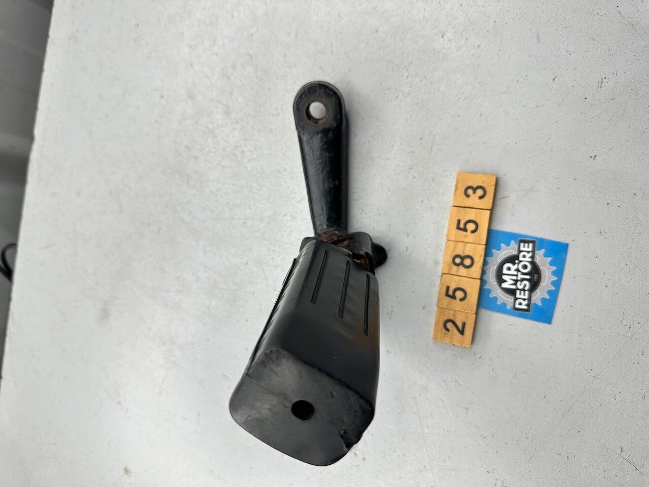 Kawasaki Z1300 KZ1300 Left Foot Rest Peg & Bracket 34028-1015