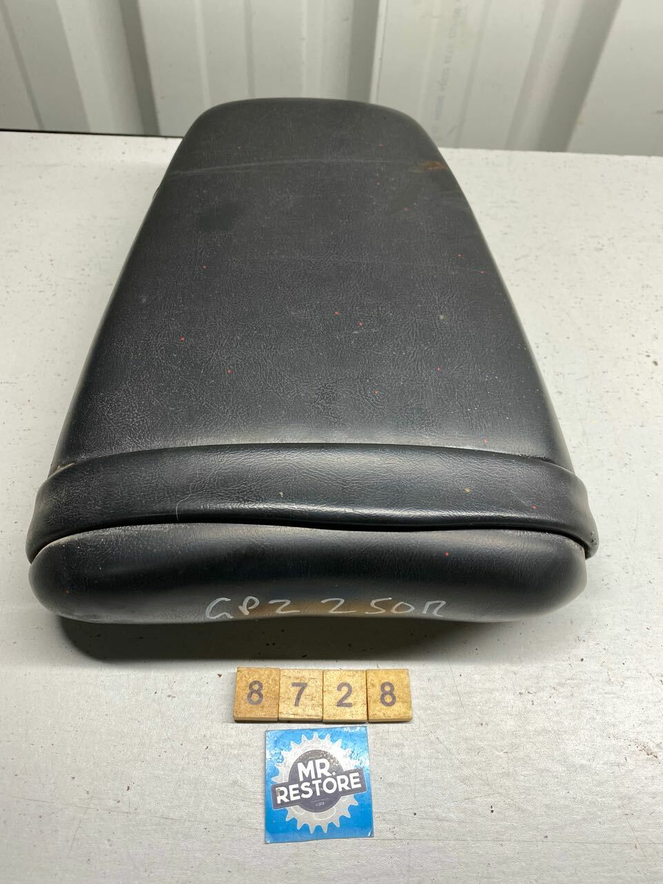 Kawasaki EX250R GPZ250R 86-87 Pillion Seat 53001-1463