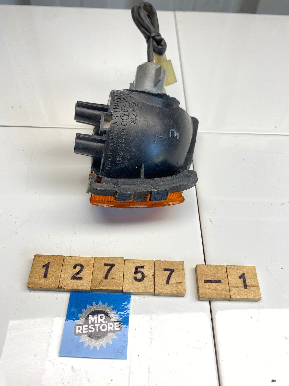 Kawasaki ZX10R ZX1000 L/H Rear Indicator with OEM Lens