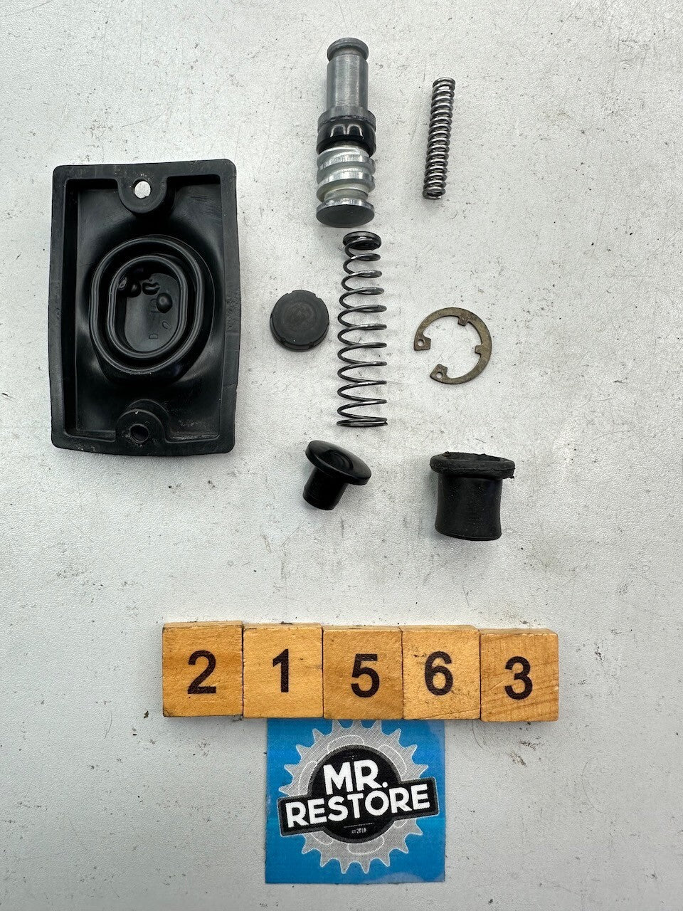 Yamaha TZR250 1KT 2MA OEM Front Master Cylinder & Lever (Re-painted) 2XU-25870