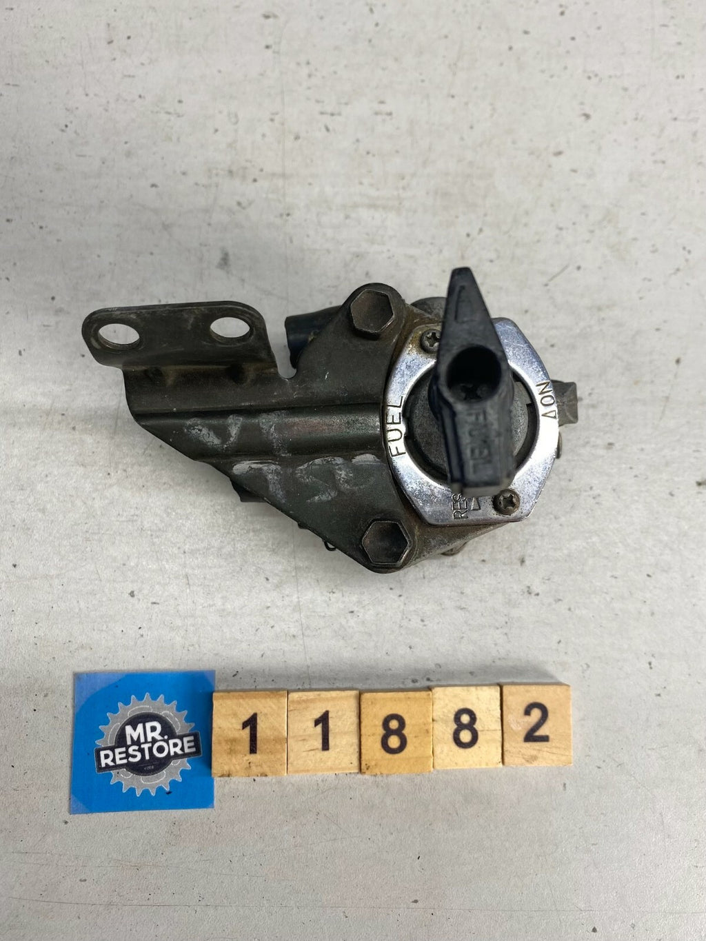 Honda VF750 Fuel Tap Petcock & Bracket