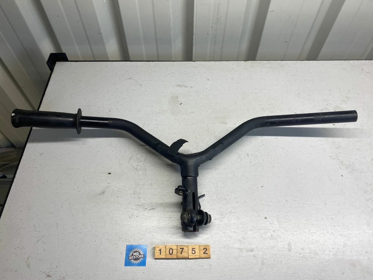 V Moto JP 50 Monza Keeway Scooter 2006 Handlebars
