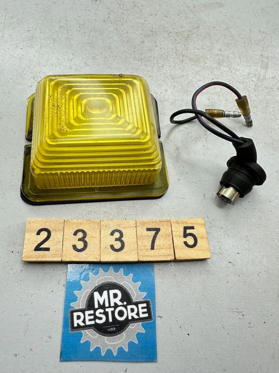 Yamaha V70 V80 V90 Front Side Marker Light & Wire Loom