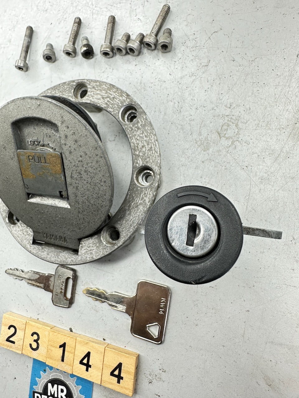 Yamaha TZR250 1986-88 1KT 2MA OEM Lock Set & Two Keys