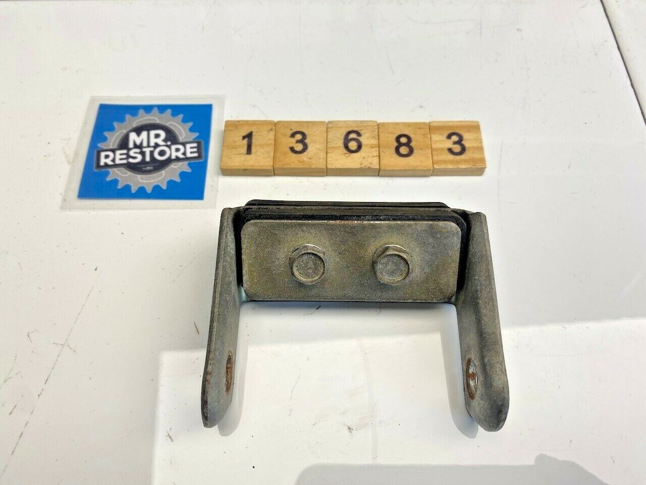 Yamaha FZR1000 FZR400 FJ1200 FZR750 FZR250 Fuel Tank Bracket Assy. 2GH-24191