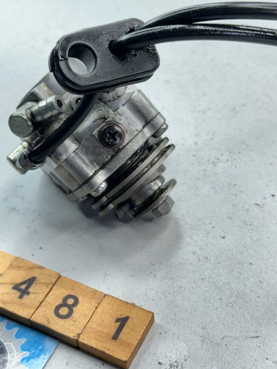 Yamaha TZR250 1KT 2MA TDR250 TDR240 R1-Z Oil Pump 1KT-13101-02 3XC-13101-00