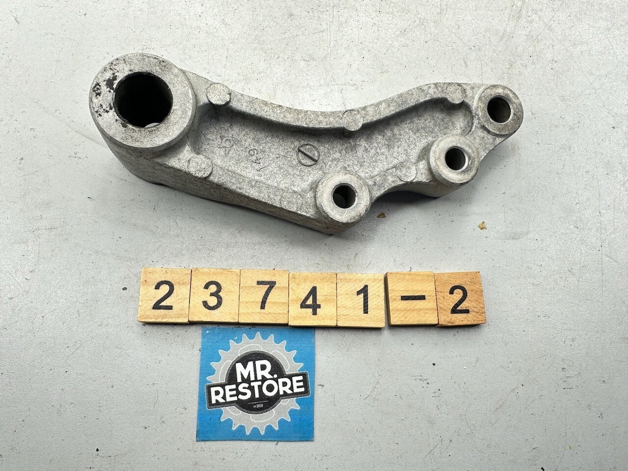 Kawasaki ZZR250 ZX250 GPX250 EX250 '88-07' Rear Brake Calliper Bracket Mount
