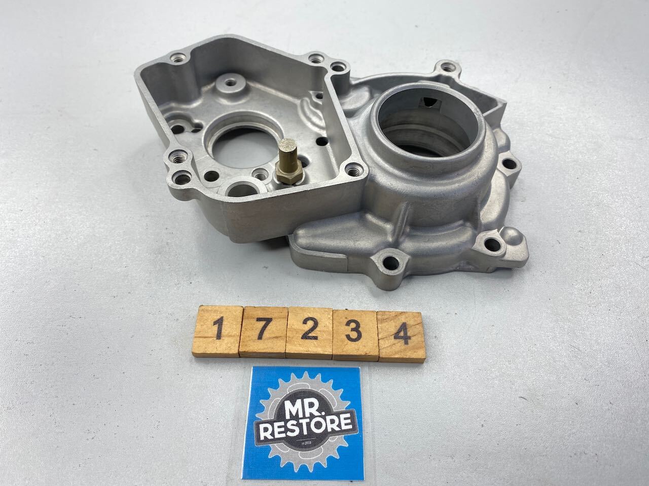 Kawasaki KR250 KR-1 Crankcase 14001-1061 Vapour Blasted