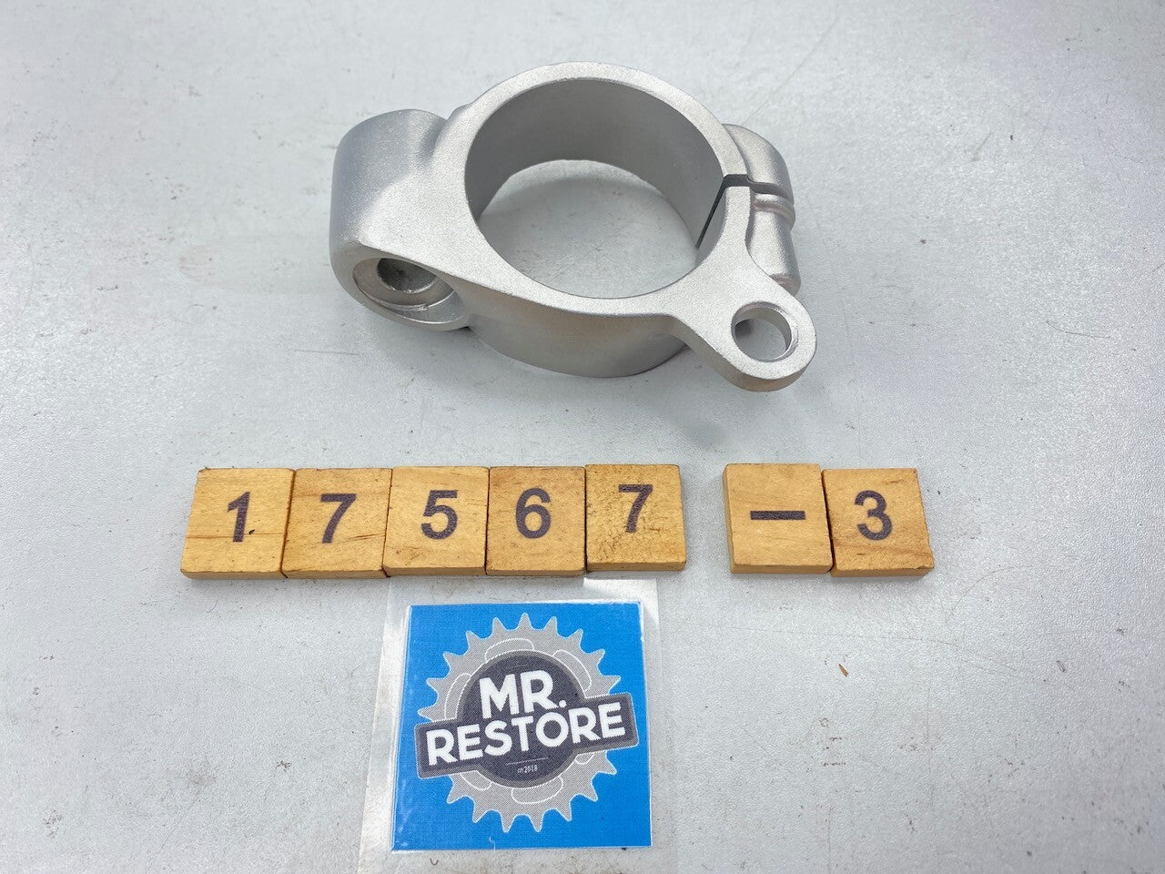 Kawasaki ZXR250C ZX250 1991-99 R/H OEM Handle Bar Clamp - Vapour Blasted