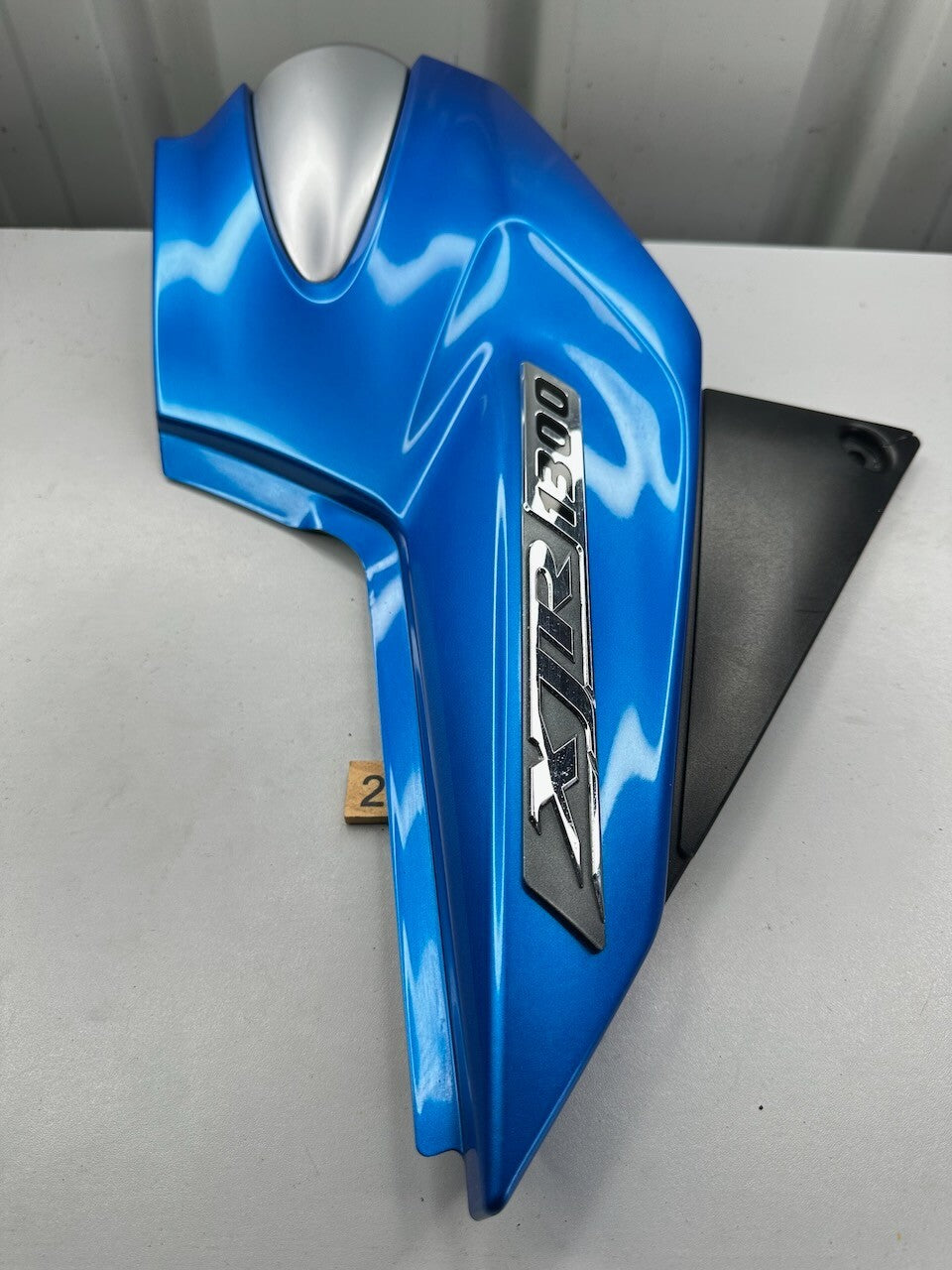 Yamaha XJR1300 OEM Blue Right Side Panel Cover Fairing 5EA-21721  5EA-21721-00