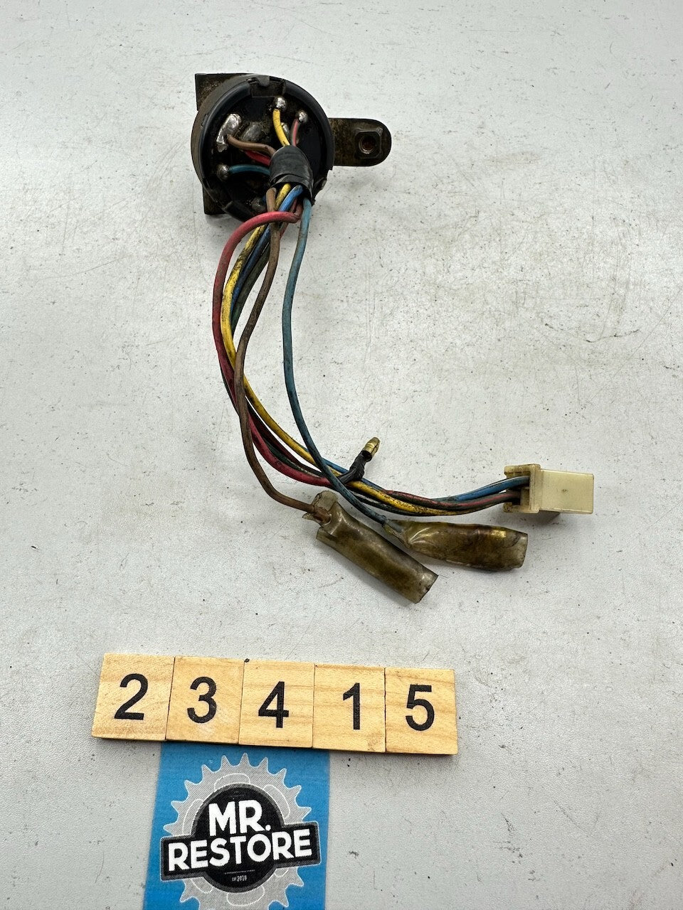 Yamaha V70 V80 V90 OEM Ignition Switch (no key)