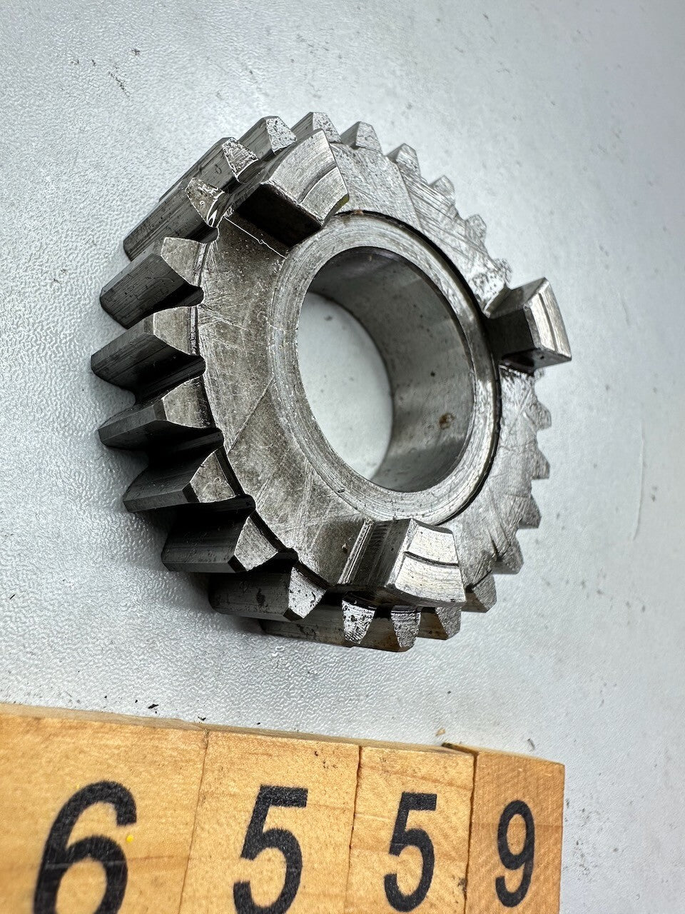 Kawasaki KH500 H1 Mach III Transmission Output Shaft 3rd Gear 13133-015