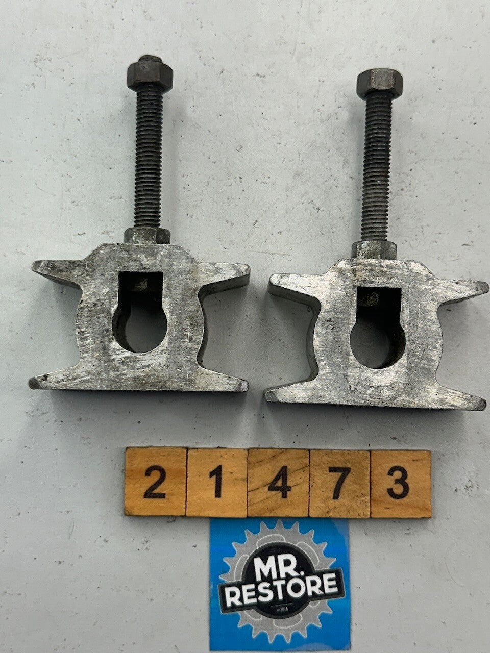 Yamaha TZR250 1986-88 1KT 2MA Pair of Chain Pullers & Bolts 1KT-25388