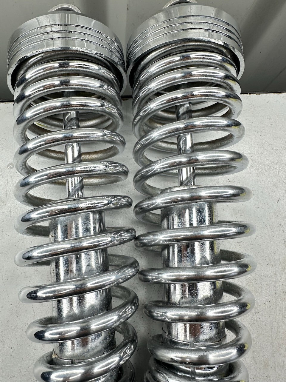 Yamaha V-Max 1200 VMX12 Pair or Rear OEM Shock Absorbers (VGC) 1FK-22210-00