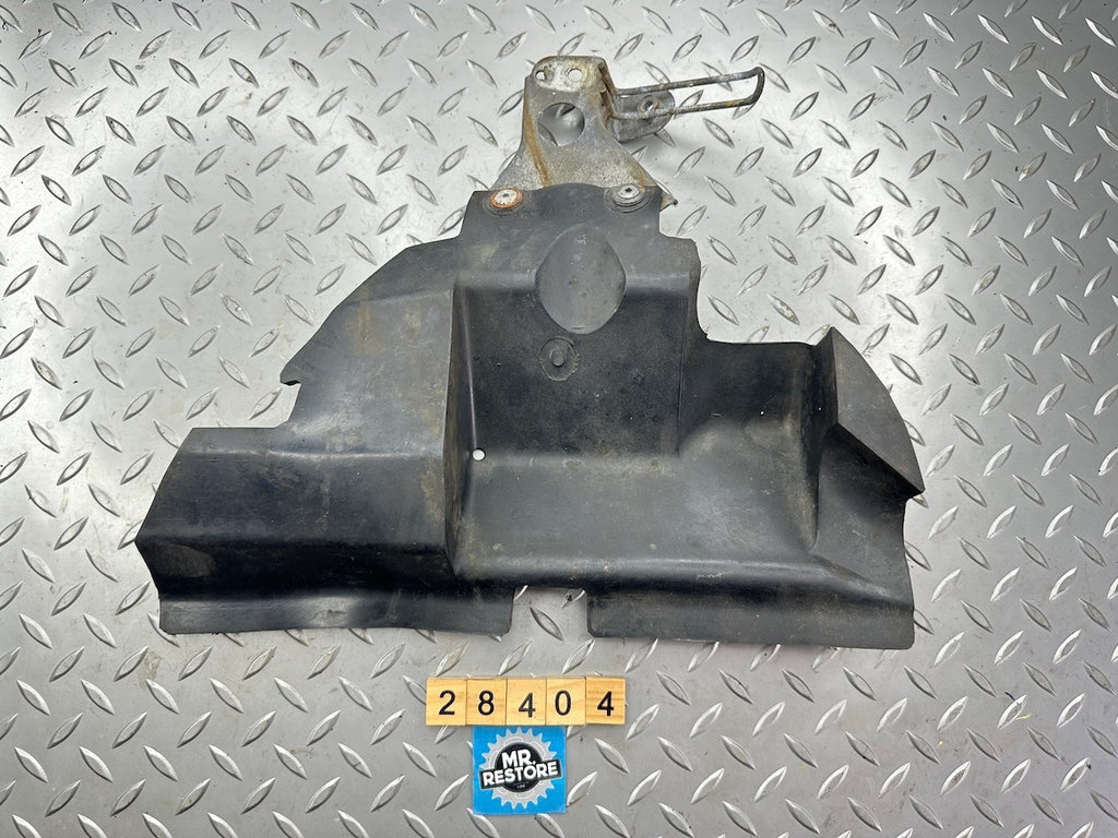 Yamaha FZR250R FZR250 3LN Radiator Bracket 3 & Shield Cover