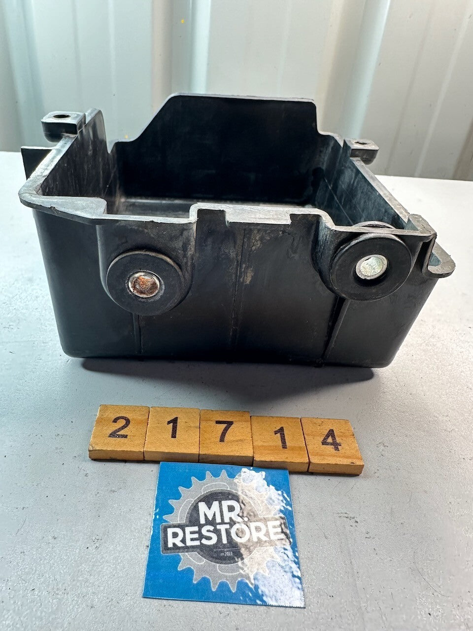 Yamaha FJ600 XJ600 Battery Box & Lid 33M-21170  33M-28185
