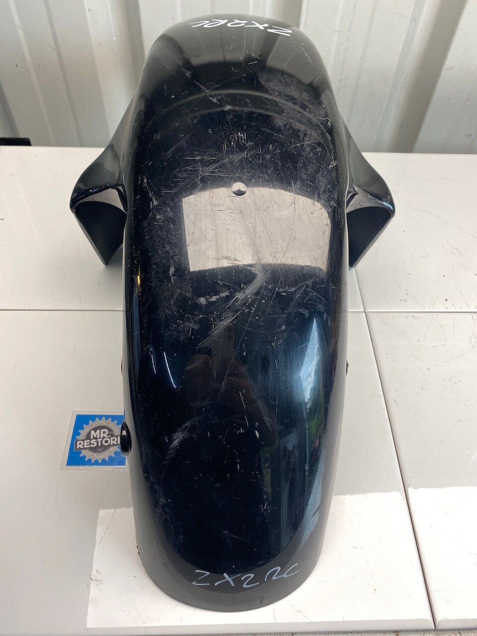 Kawasaki ZX2RC Front Mud Guard Fender 35004-1284