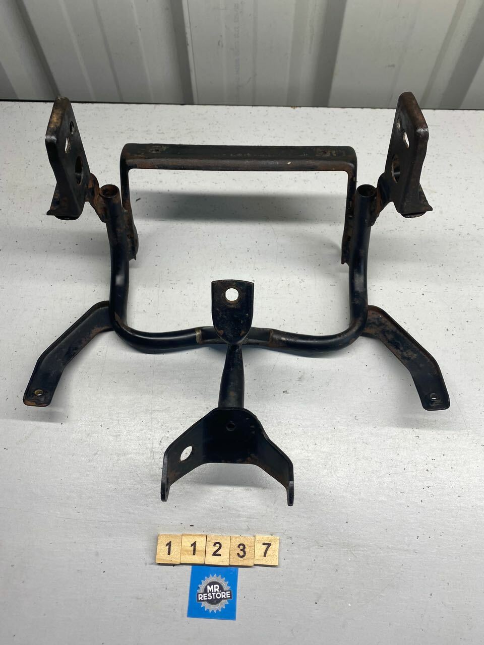 Suzuki GSX250FW Headlight Front Fairing Bracket