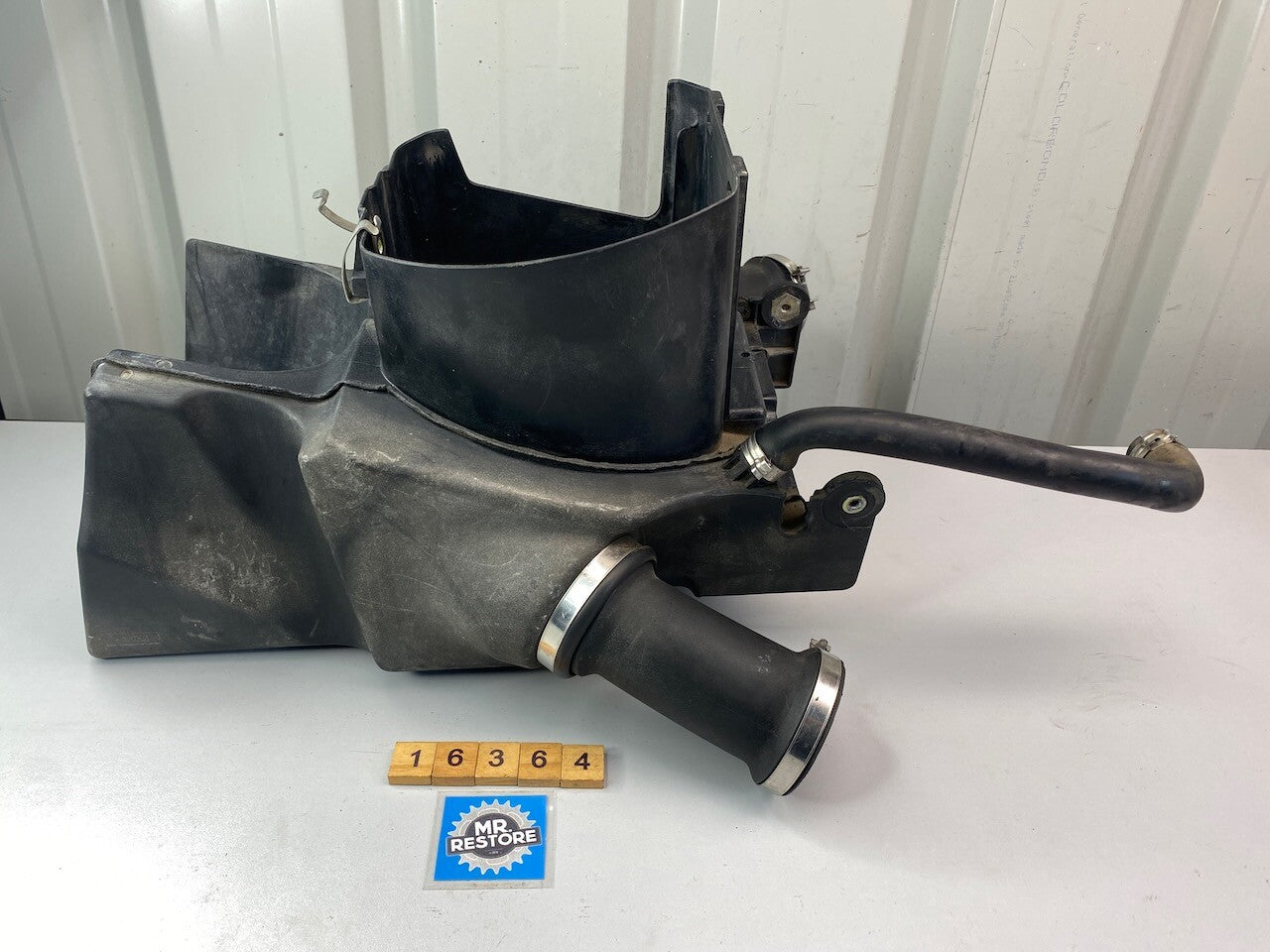 BMW R1150 R1100 R850 259 Air Box & Inlet Ducts etc.13 71 1 341 527