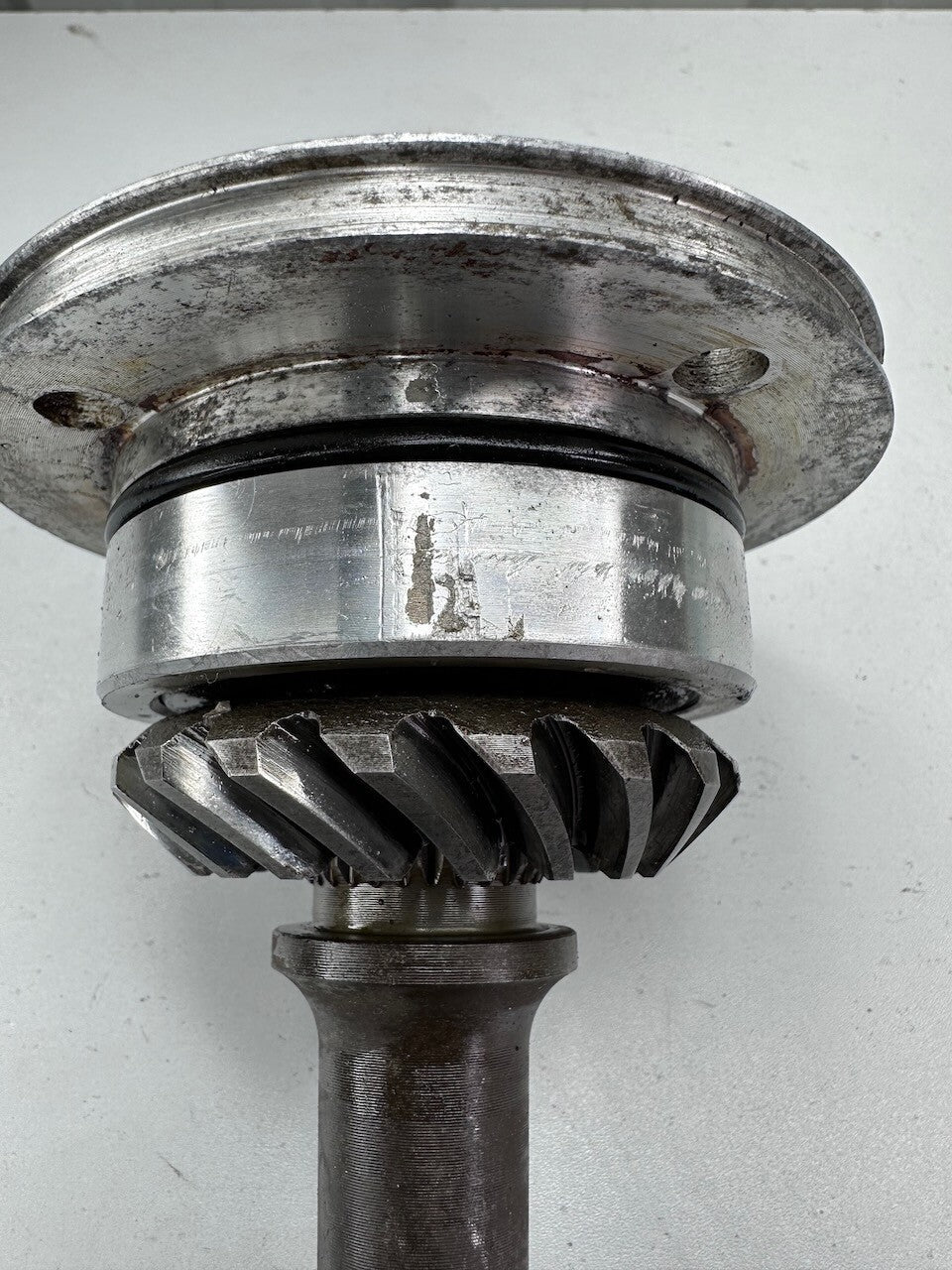 Yamaha XJ750 XJ650 XV400 XVS400 Middle Drive Gear Housing Shaft