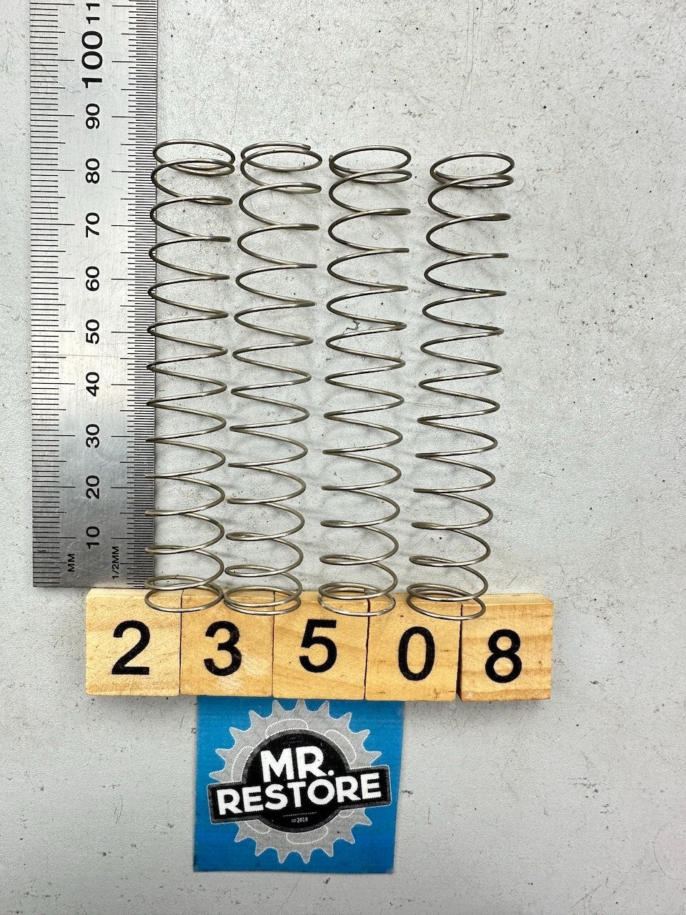 Kawasaki ZX1000 GPZ1000RX Carburettor Vacuum Valve Spring (x4) 92081-1983