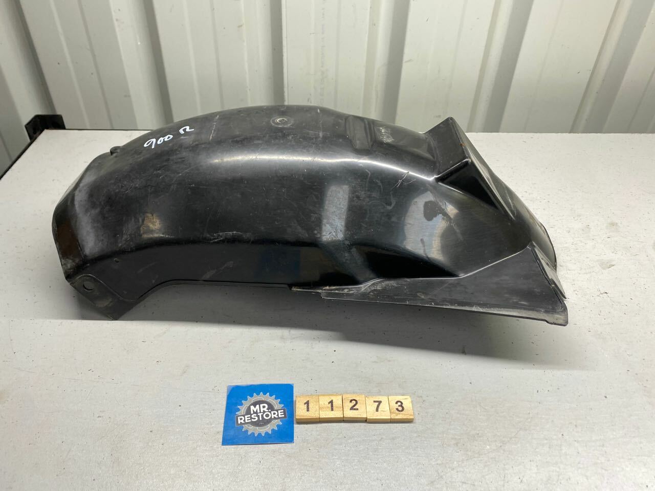 Kawasaki GPZ900R ZX900 GPZ750R Rear Fender Under Guard