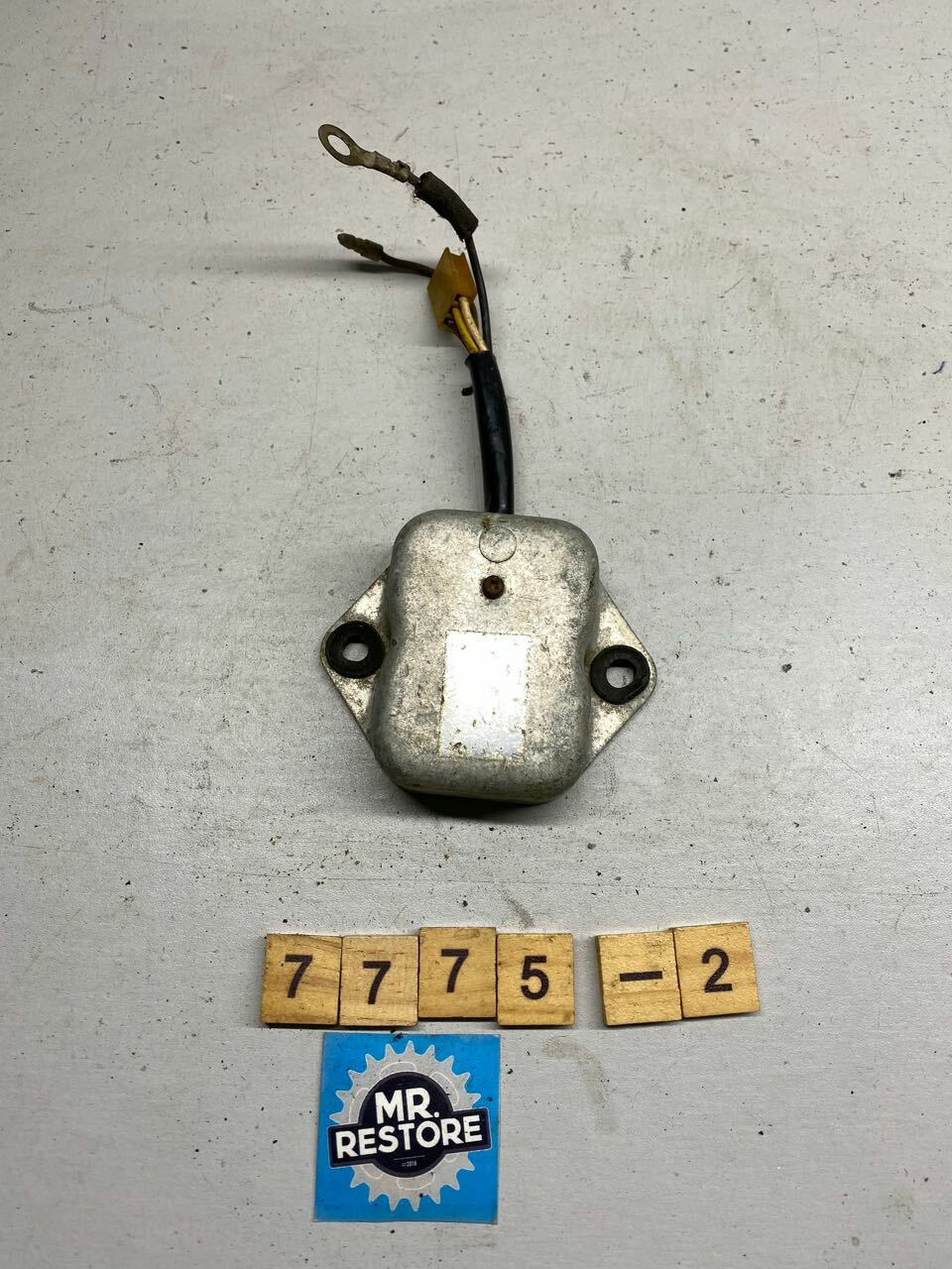Kawasaki KH250 KH400 KH500 MACH Voltage Regulator