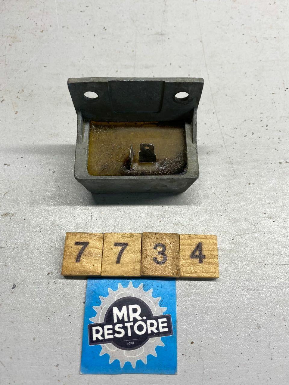 RE55 BOSCH VOLTAGE REGULATOR SUITS HD HR HK HT HG LC LJ LH LX UC HQ HOLDEN