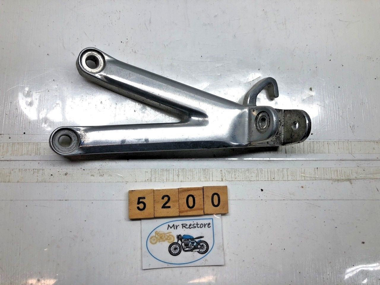 Yamaha YZF R6 5EB 1999 LH Pillion Footrest Bracket