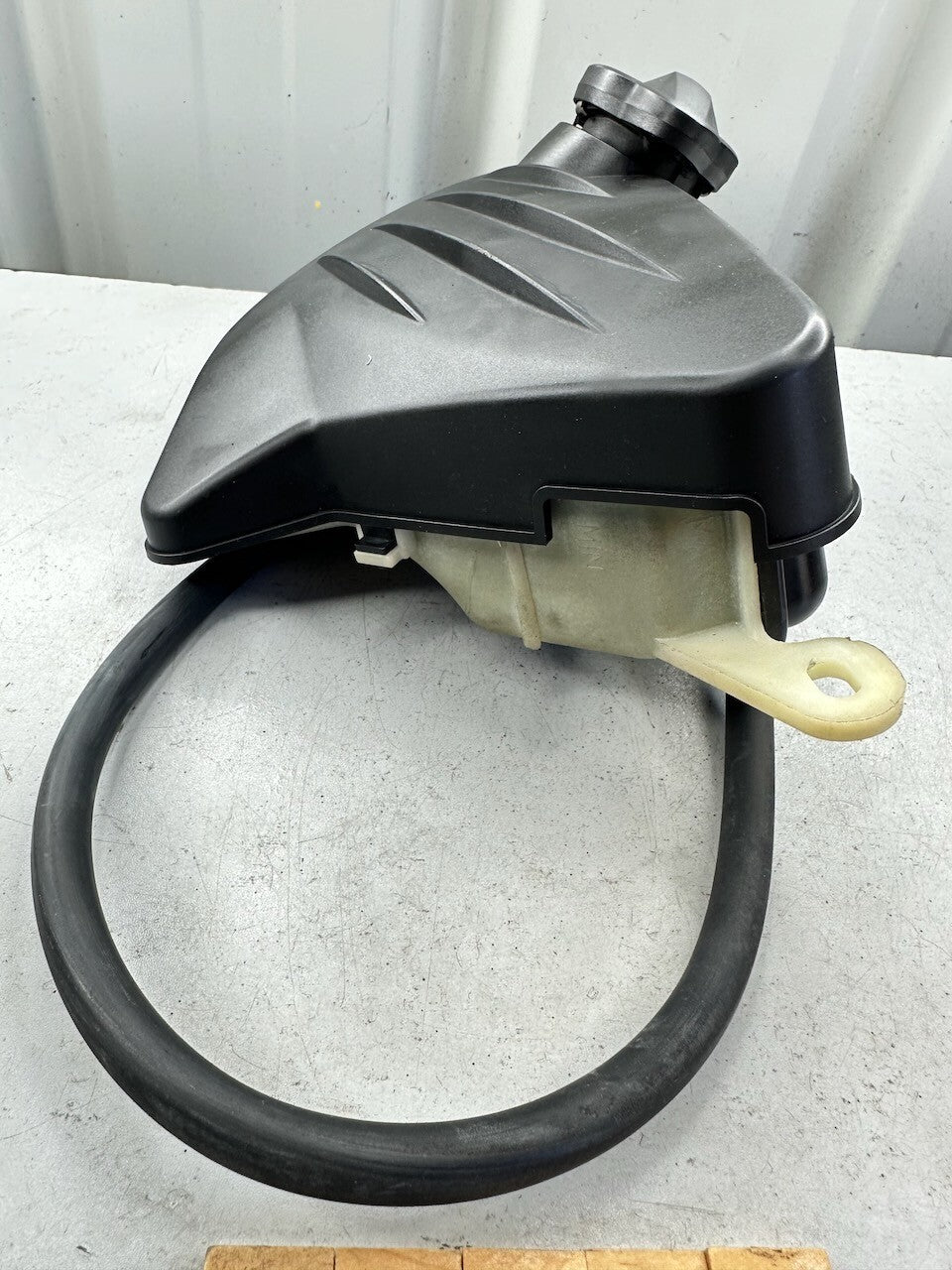 BMW K1300R Radiator Expansion Tank 17117698915