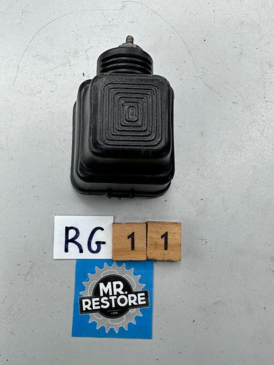 Suzuki RG500 RG400 Rear Indicator Shell