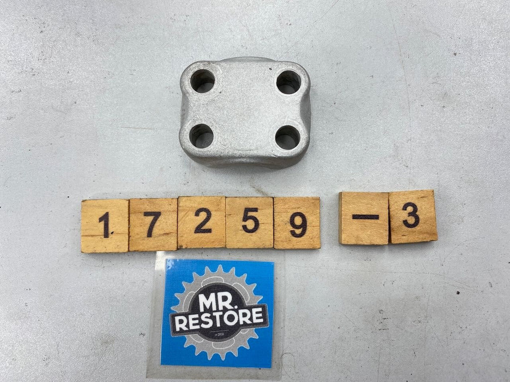 Honda XL350 XL250 CR250 MT250 MR250 GL1000 SL350 Front Axle Holder 51634-340