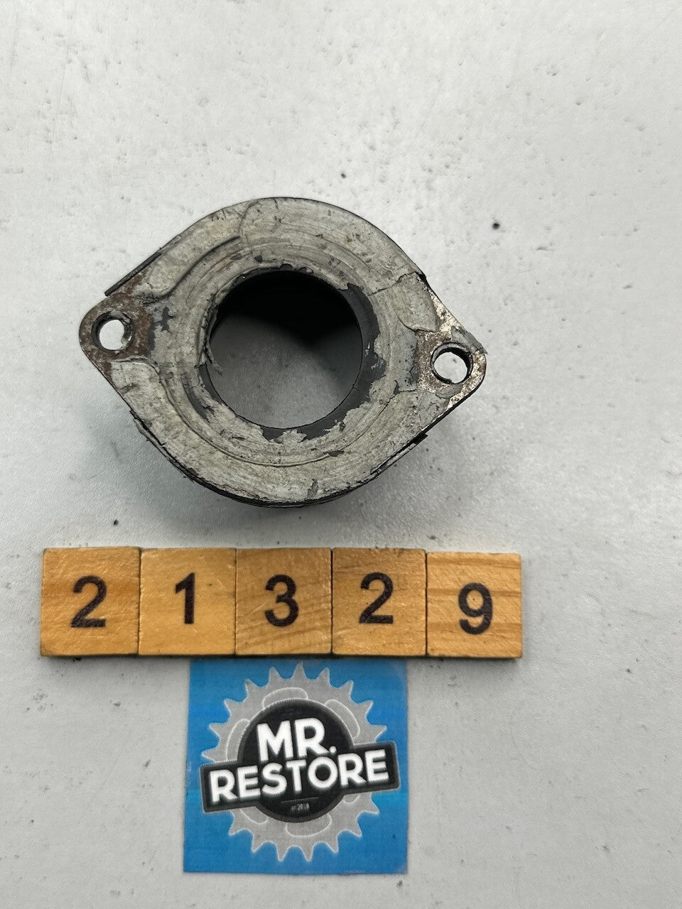 Kawasaki GPZ305 EX305 GPZ250 Belt Drive ER250 Z250 KZ1000 Z1000 Carb Holder