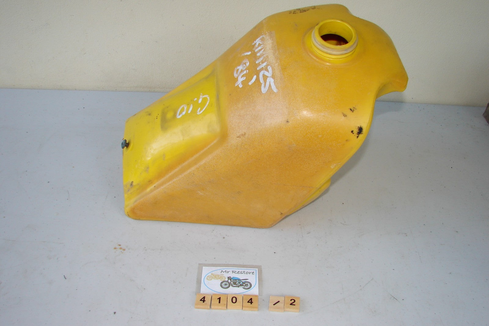 Suzuki RM125 1984- 1988 OEM Fuel Tank VMX