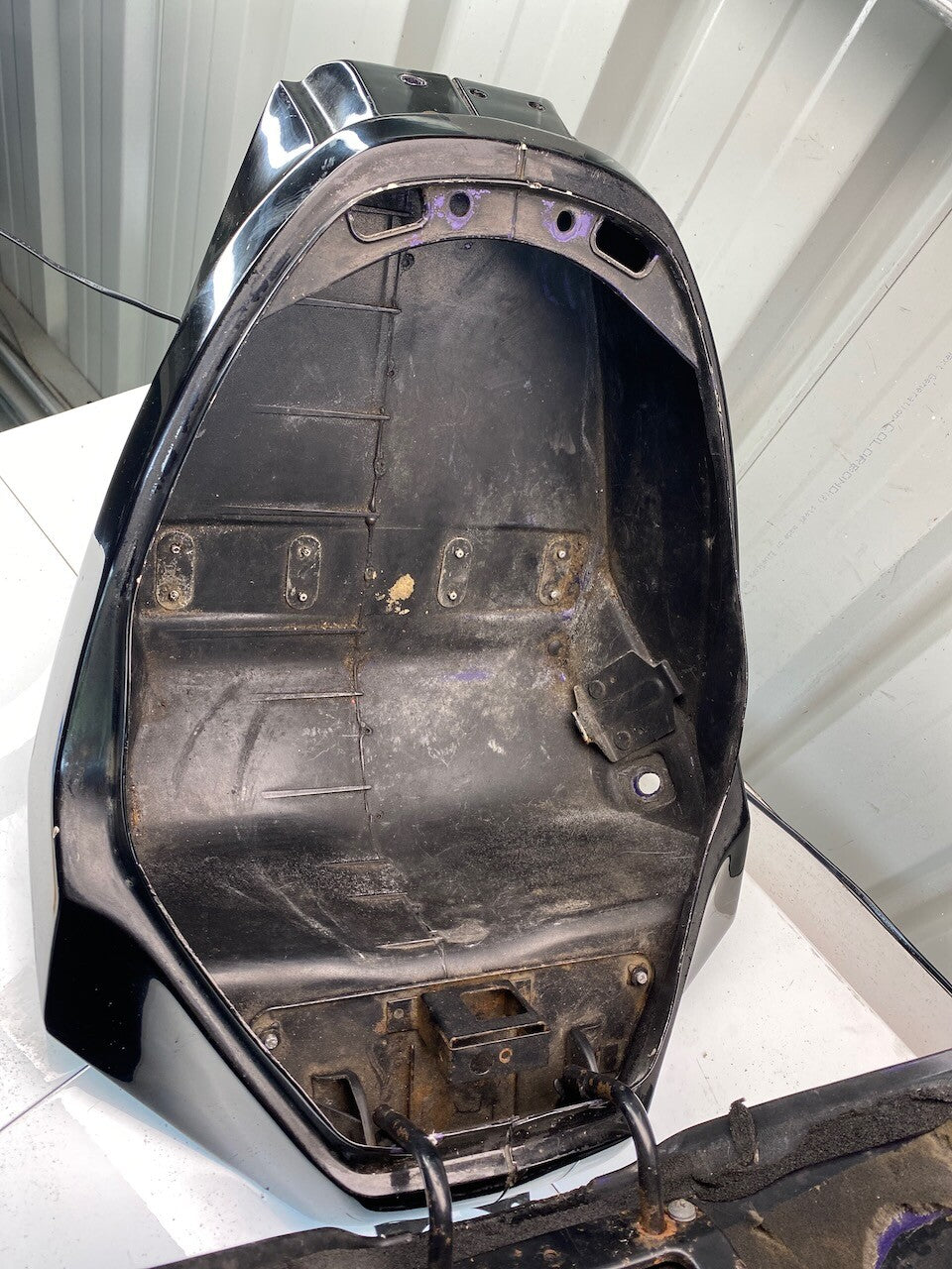 Suzuki GSX250F Across Luggage Trunk