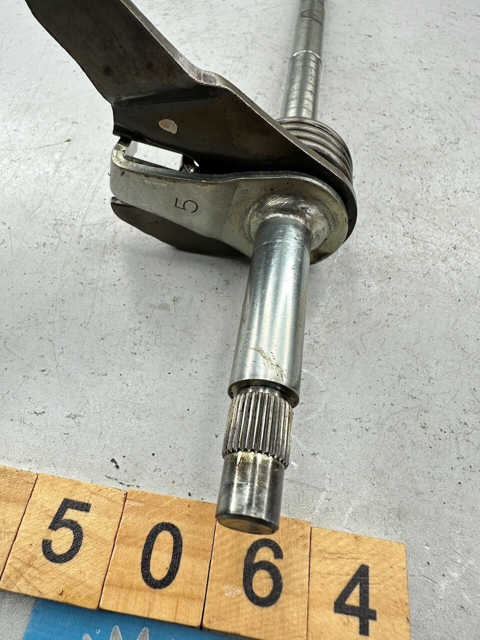 Honda CT110 CT90 CM91 ST90 Gear Shift Spindle & Arm 24610-046-020  24630-046-010