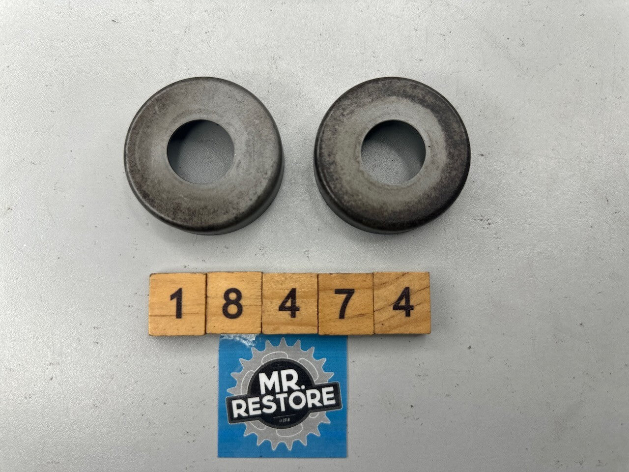 Yamaha TRX850 R1 YZF1000R YZF600R TDM900 Thrust Covers Pair 3FV-22128