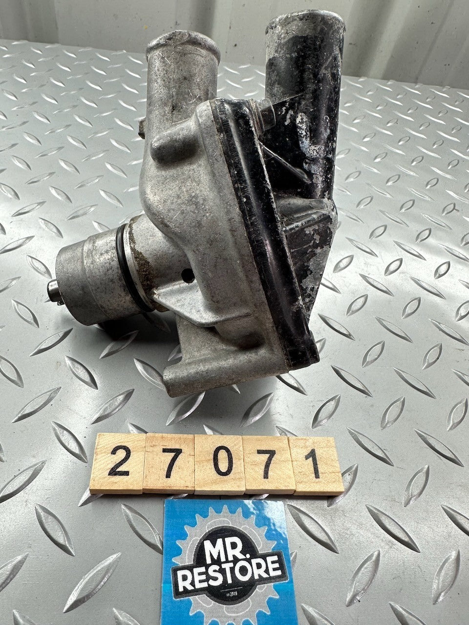 Honda VF1000 FII '85-86' Water Pump 19200-MB6-020  19221-MB6-010