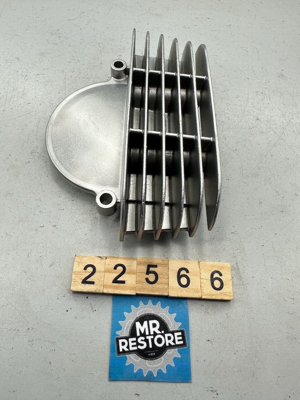 Yamaha XV250 XV125 Virago Cylinder Head Side Cover 1 - 2UJ-11185-01