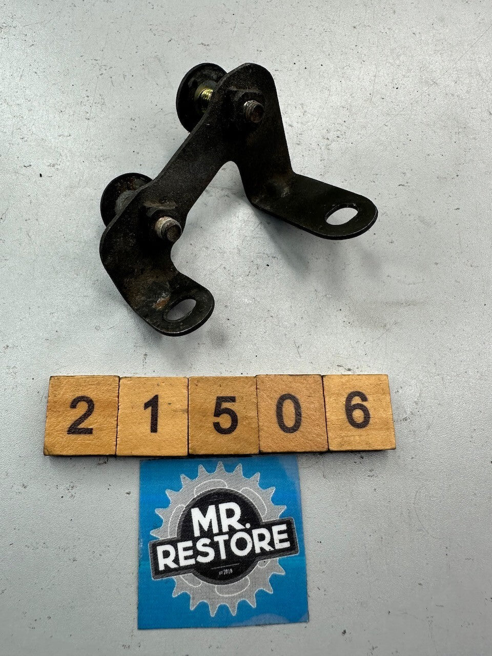 Yamaha TZR250 1KT 2MA Servo Motor Bracket